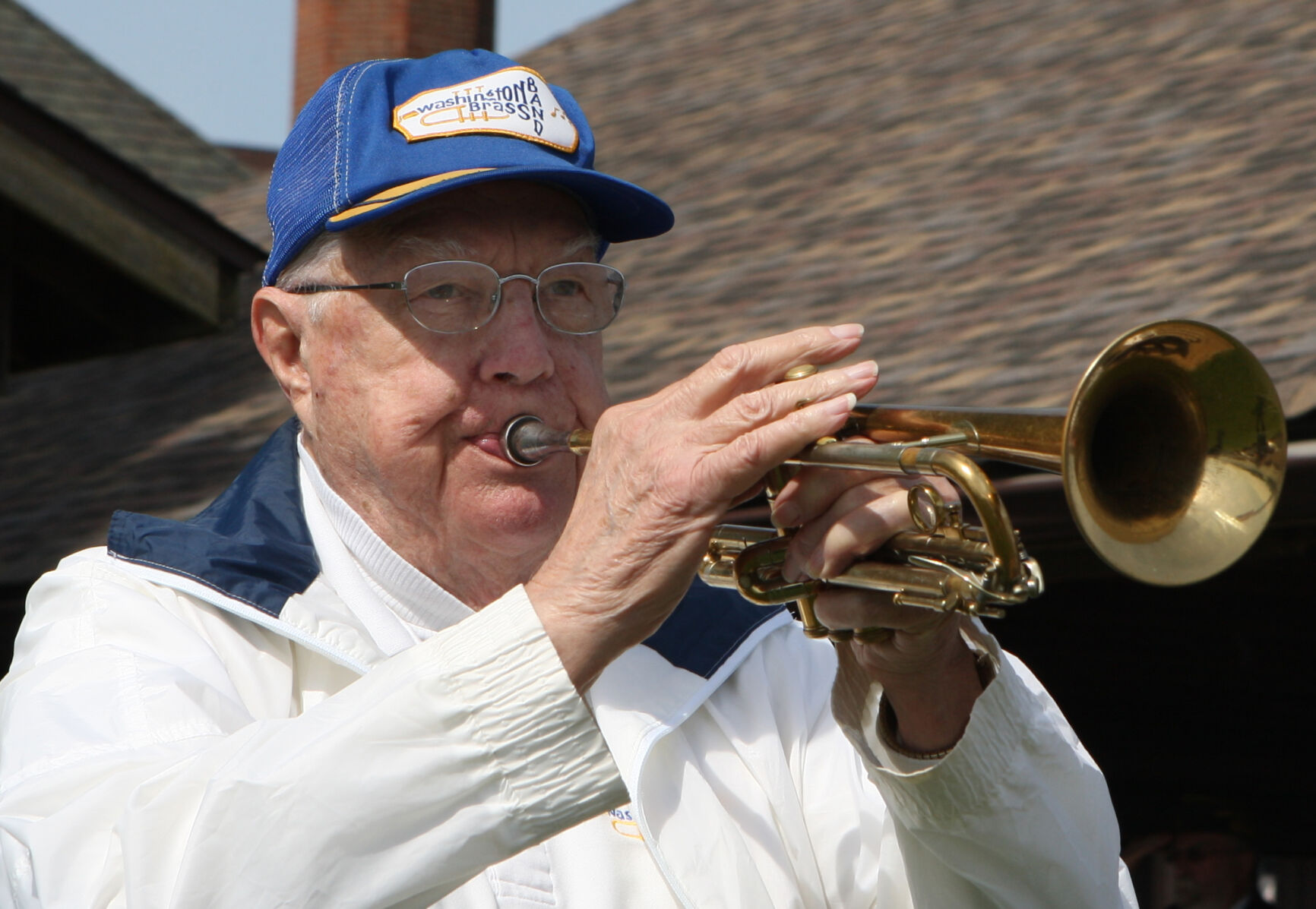 Don Hahne plays Taps
